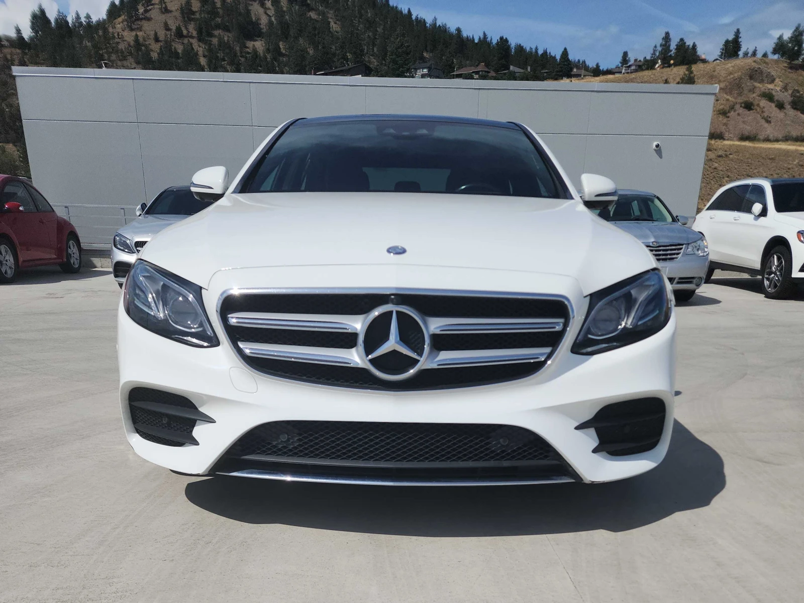 Mercedes-Benz E 400 * 4MATIC * CARFAX * БЕЗ ПЪРВОНАЧАЛНА ВНОСКА - изображение 2