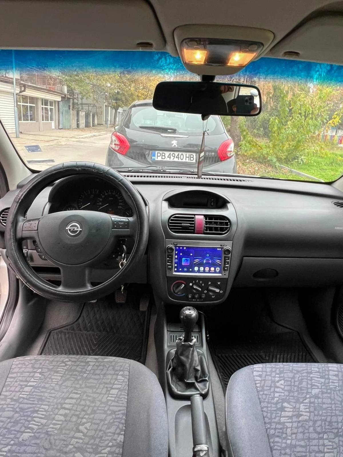 Opel Corsa Климатик&Навигация& като нова - изображение 8