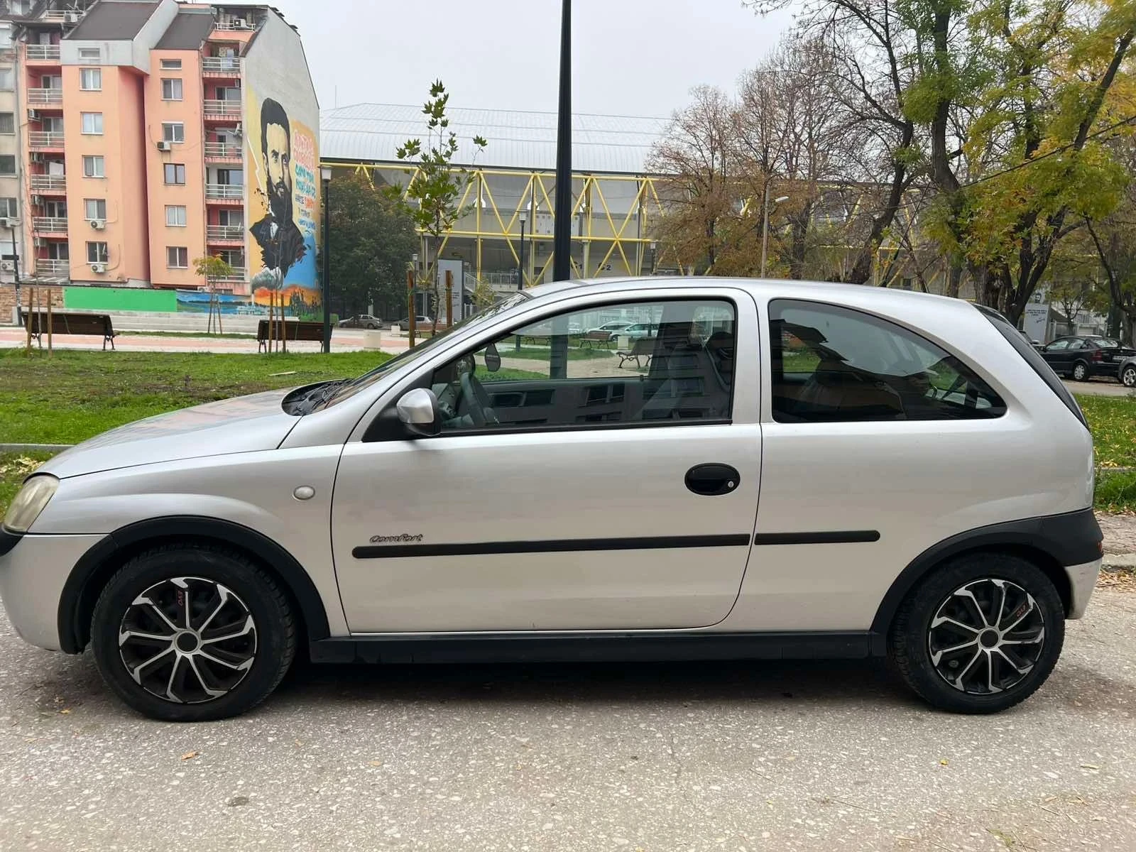 Opel Corsa Климатик&Навигация& като нова - изображение 3