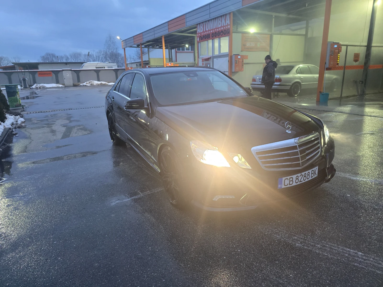 Mercedes-Benz E 220 6.3 AMG pack - изображение 7