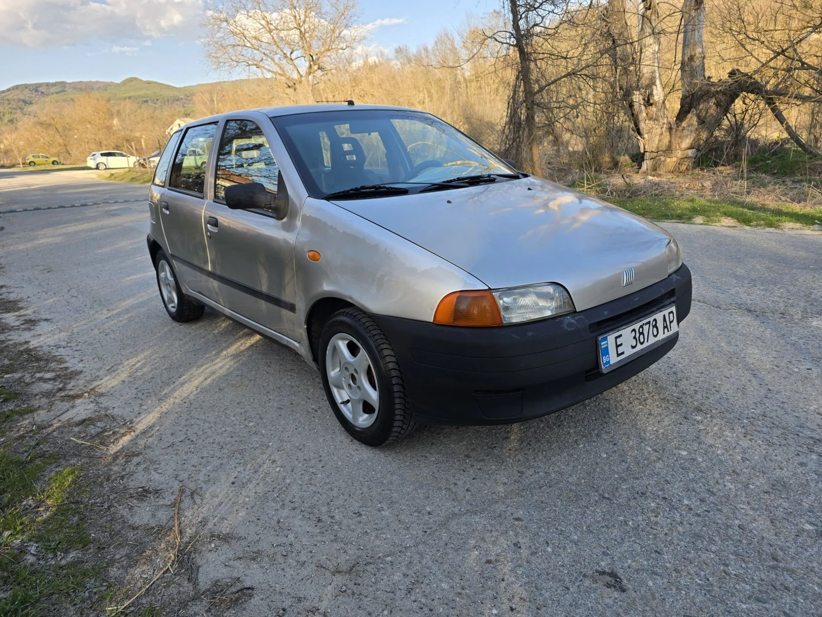 Fiat Punto, снимка 3 - Автомобили и джипове - 53880632