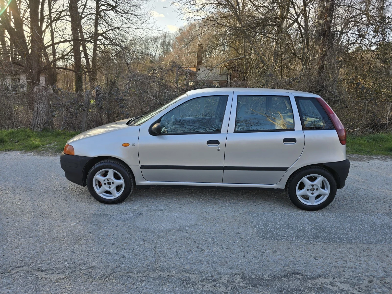 Fiat Punto, снимка 5 - Автомобили и джипове - 53880632