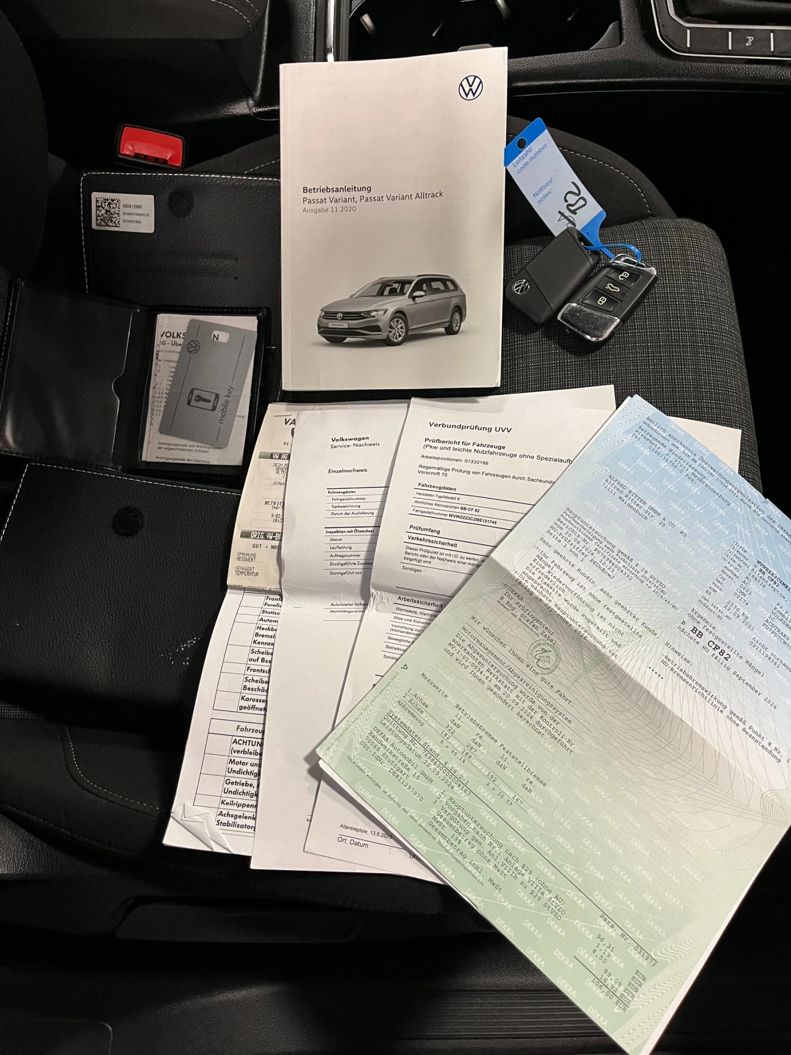 VW Passat 2.0 TDI DSG-автомати, Digital R-LINE TUV, 8бр джан, снимка 17 - Автомобили и джипове - 53894033