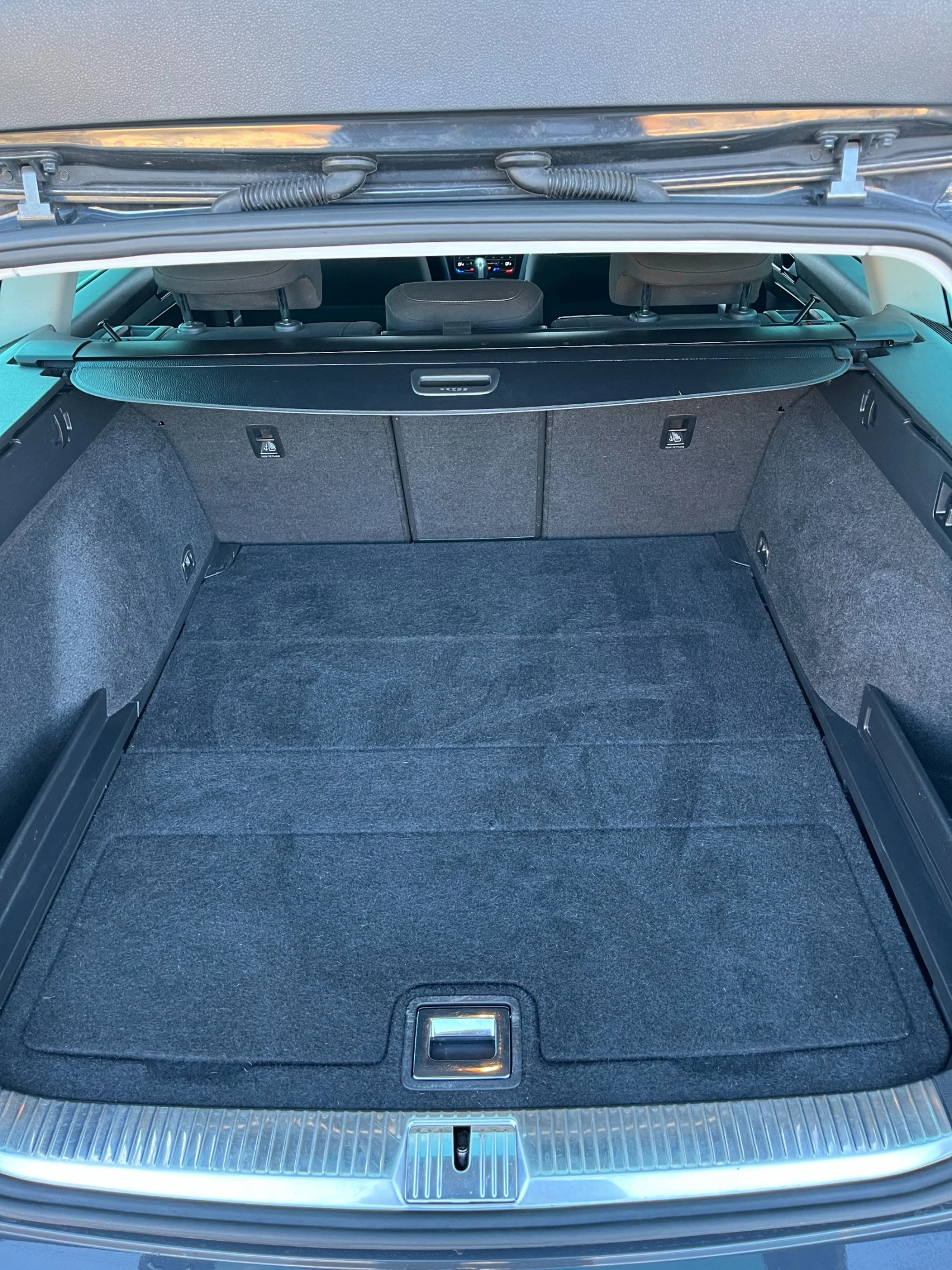 VW Passat 2.0 TDI DSG-автомати, Digital R-LINE TUV, 8бр джан, снимка 15 - Автомобили и джипове - 53894033