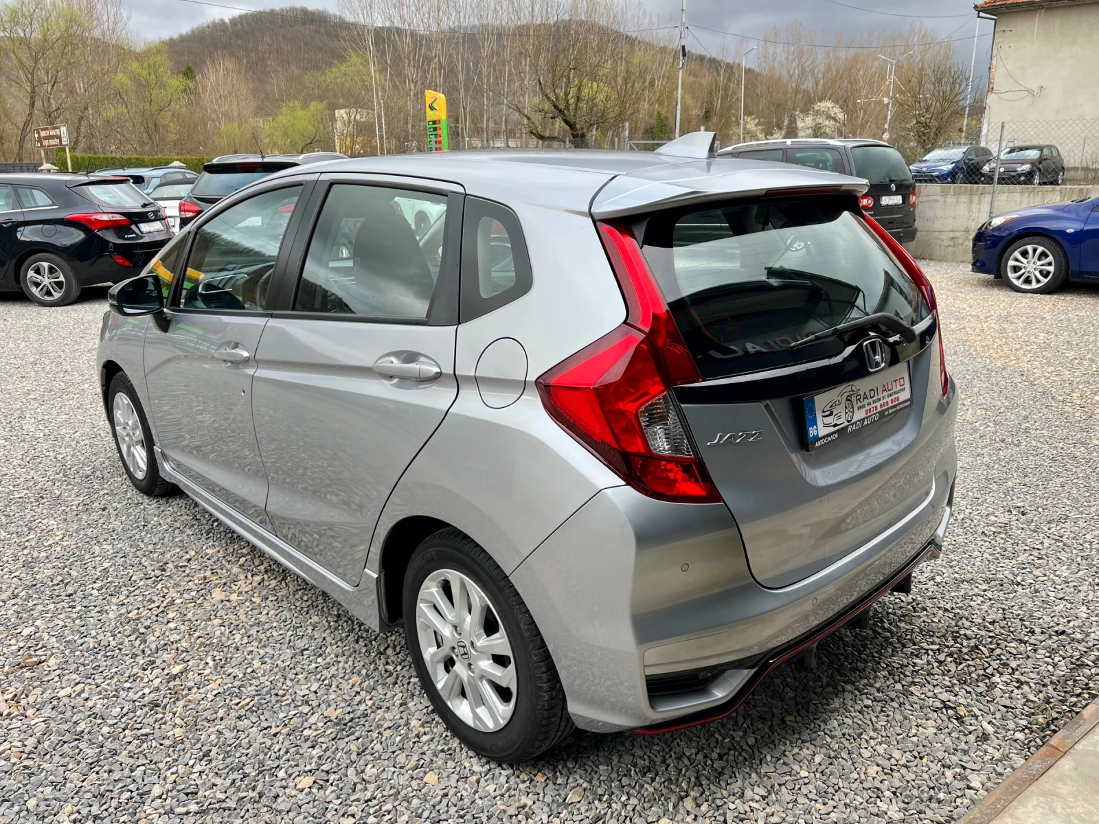 Honda Jazz 1.5i АВТОМАТ ШВЕЙЦАРИЯ, снимка 4 - Автомобили и джипове - 54083412