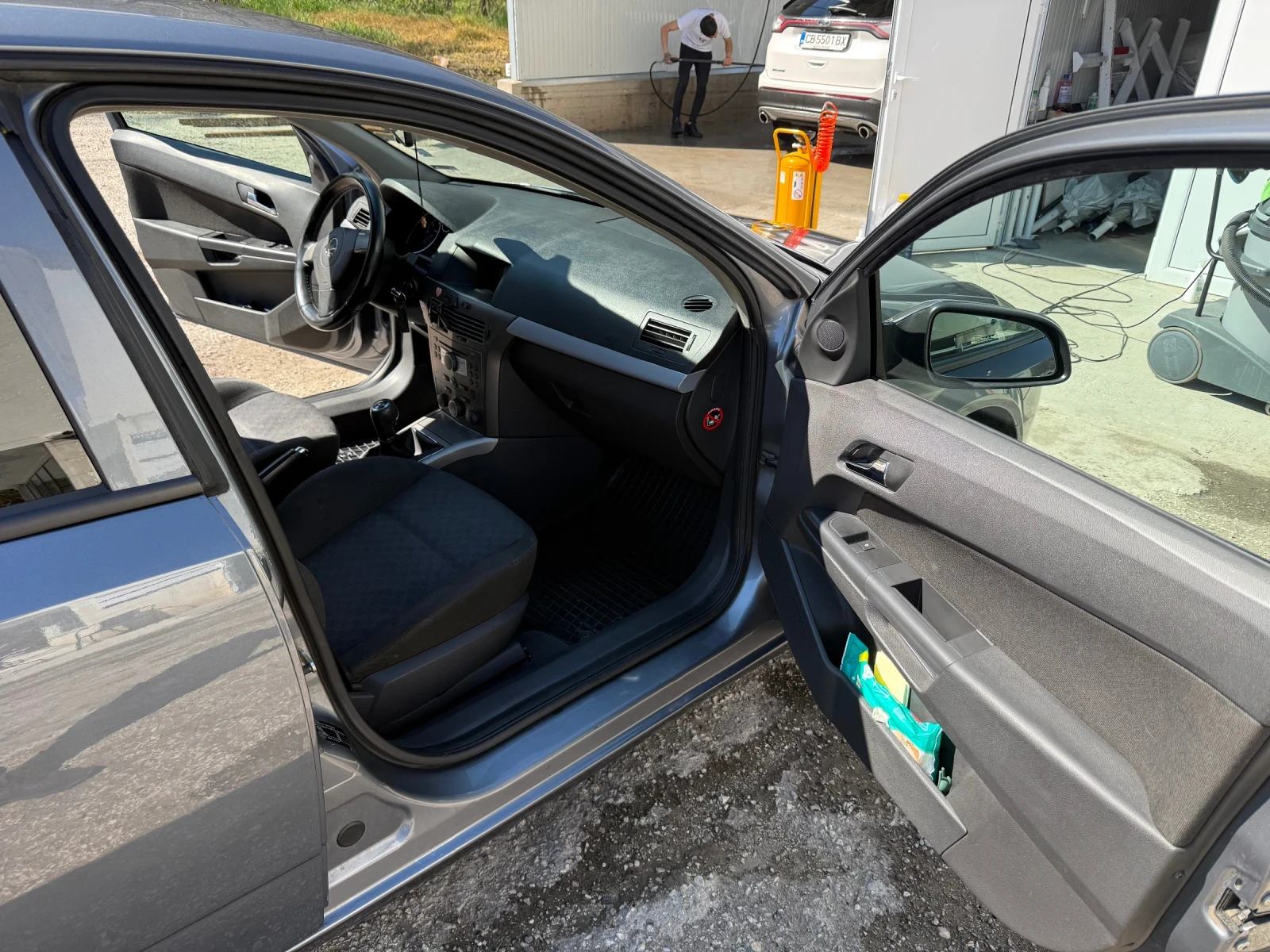 Opel Astra 1.7  100кс., снимка 11 - Автомобили и джипове - 54114122