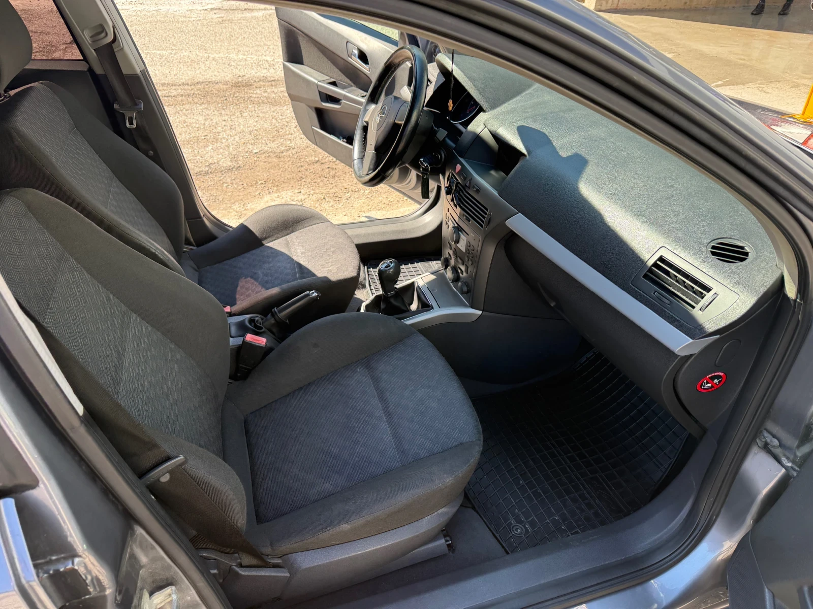 Opel Astra 1.7  100кс., снимка 12 - Автомобили и джипове - 54114122