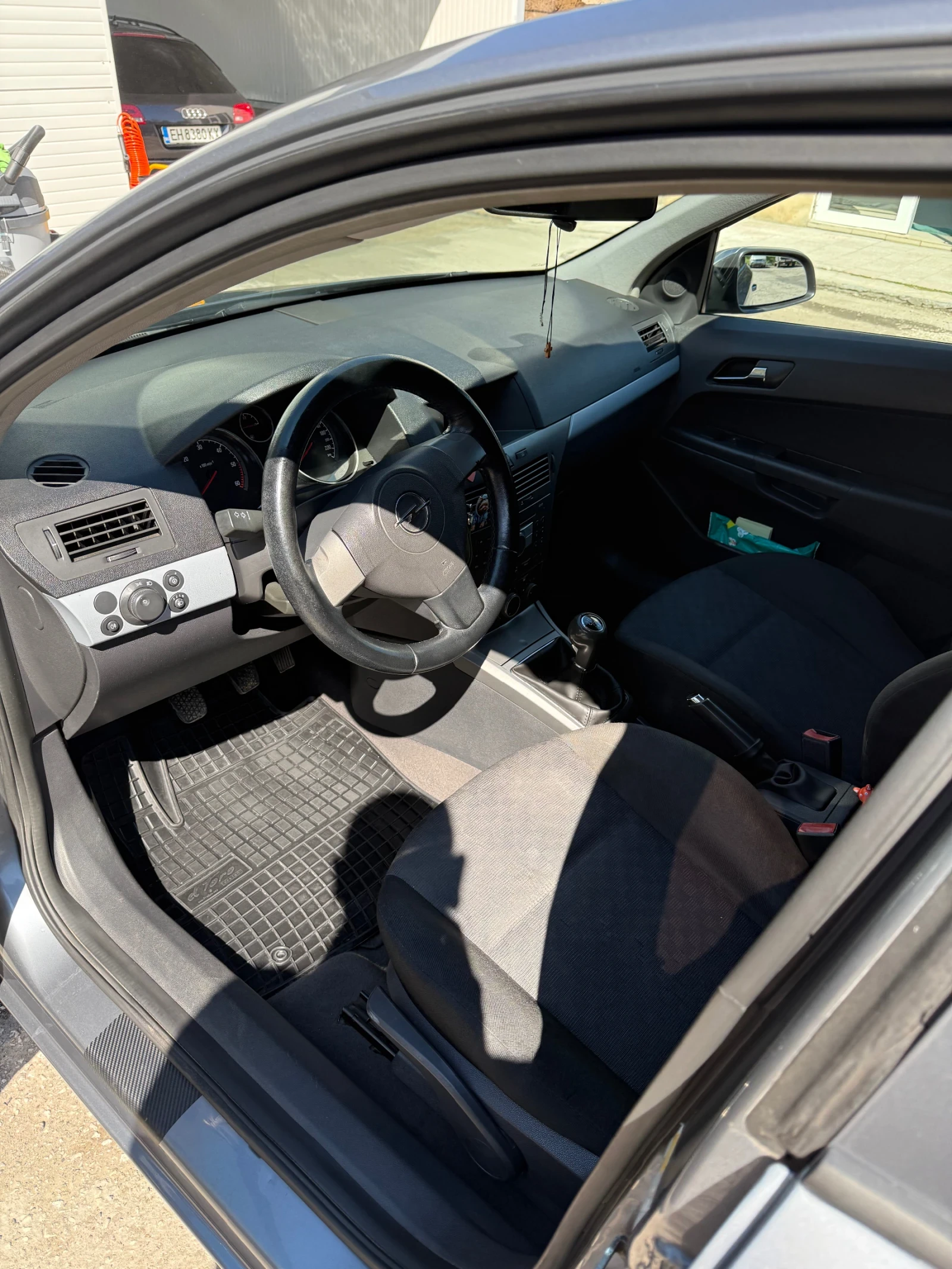 Opel Astra 1.7  100кс., снимка 14 - Автомобили и джипове - 54114122