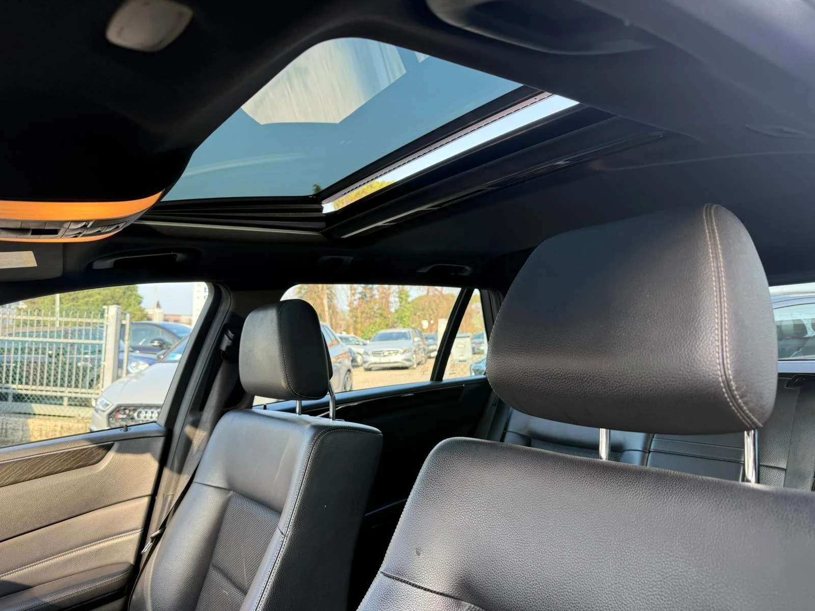 Mercedes-Benz E 200 E200 2016, снимка 11 - Автомобили и джипове - 54140062