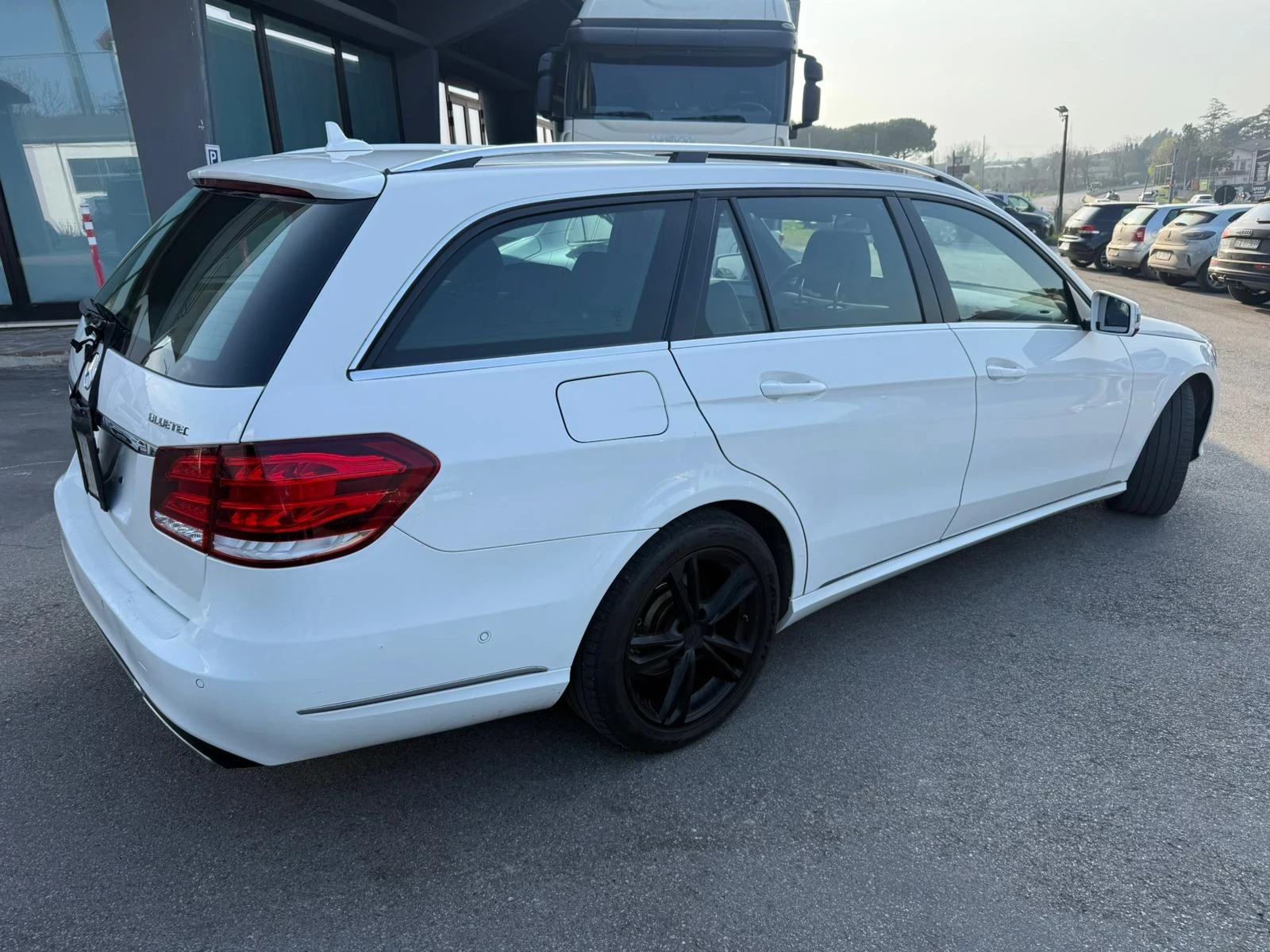 Mercedes-Benz E 200 E200 2016, снимка 3 - Автомобили и джипове - 54140062