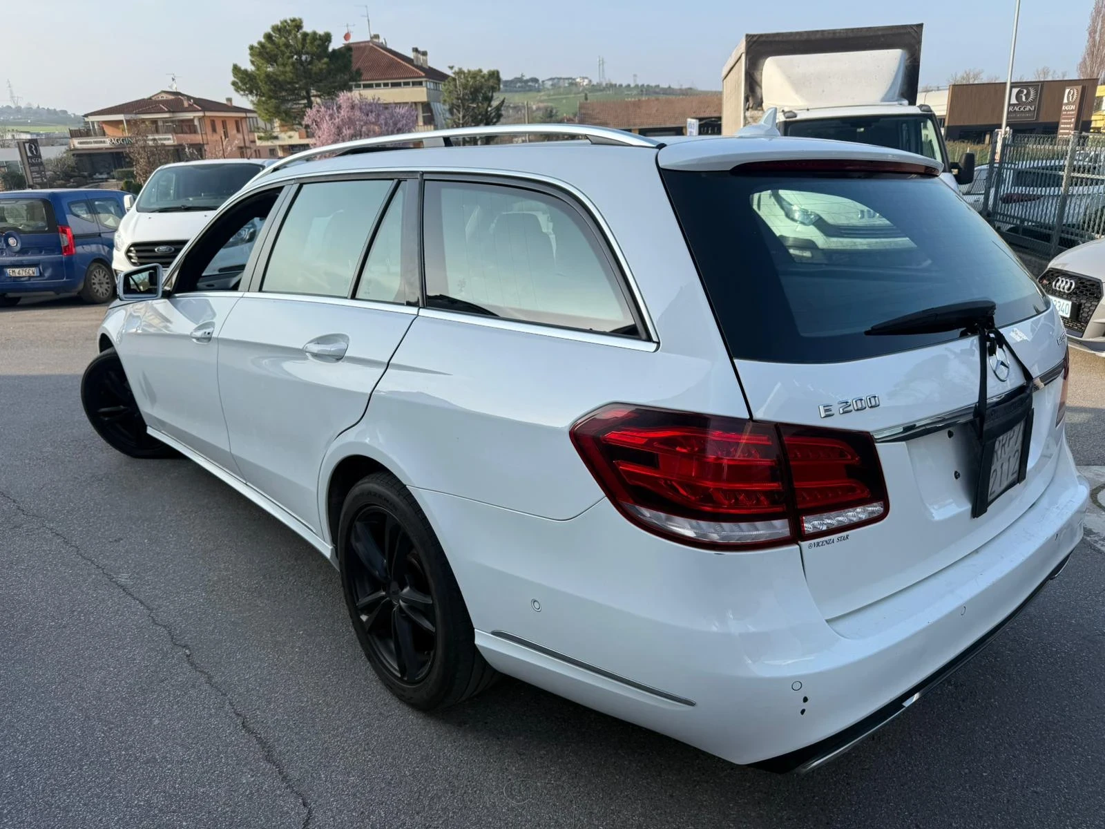 Mercedes-Benz E 200 E200 2016, снимка 7 - Автомобили и джипове - 54140062