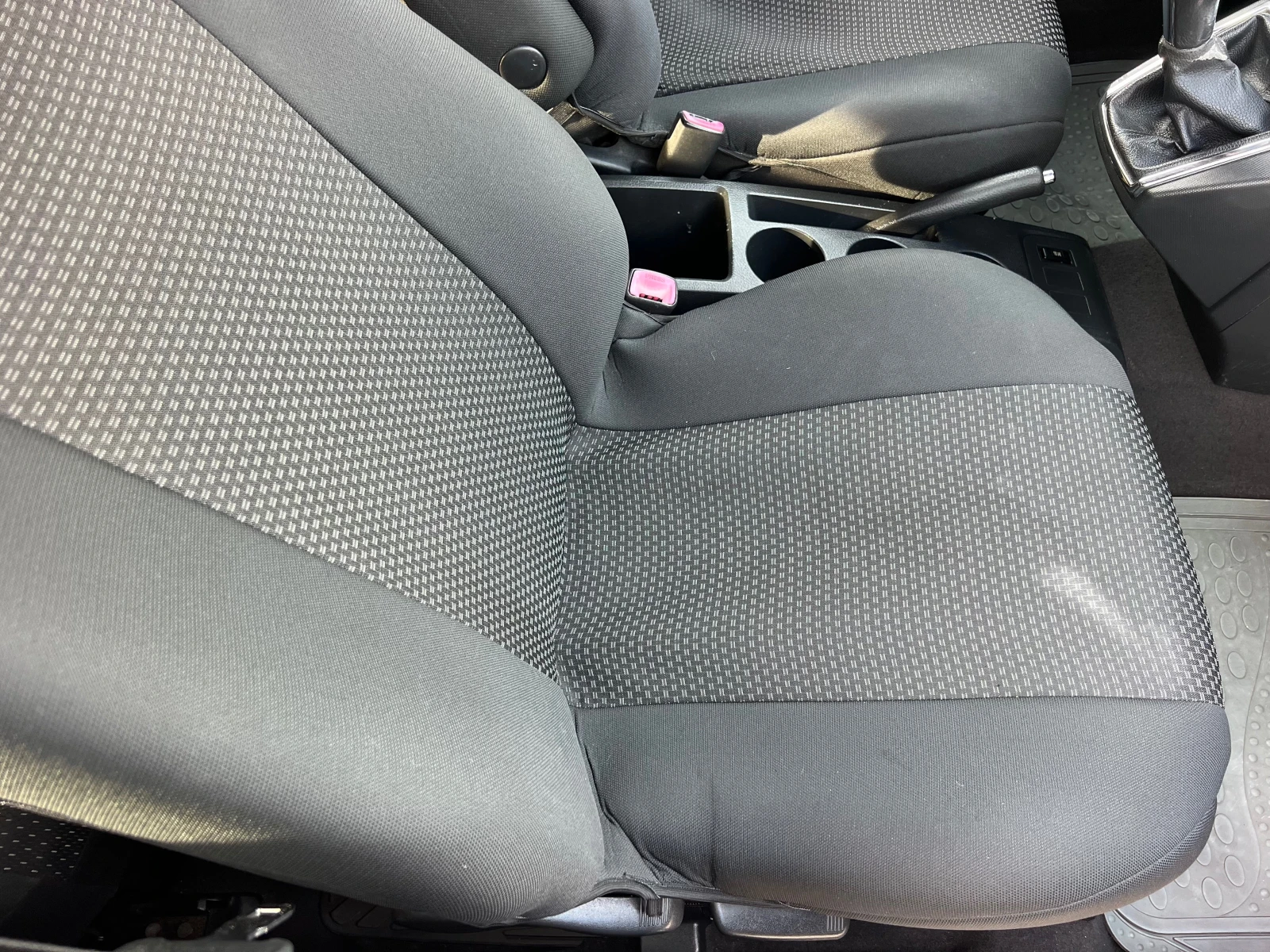 Toyota Corolla verso 2.0D4D FACELIFT/KLIMATRONIK/6sk/UNIKAT, снимка 13 - Автомобили и джипове - 54155145