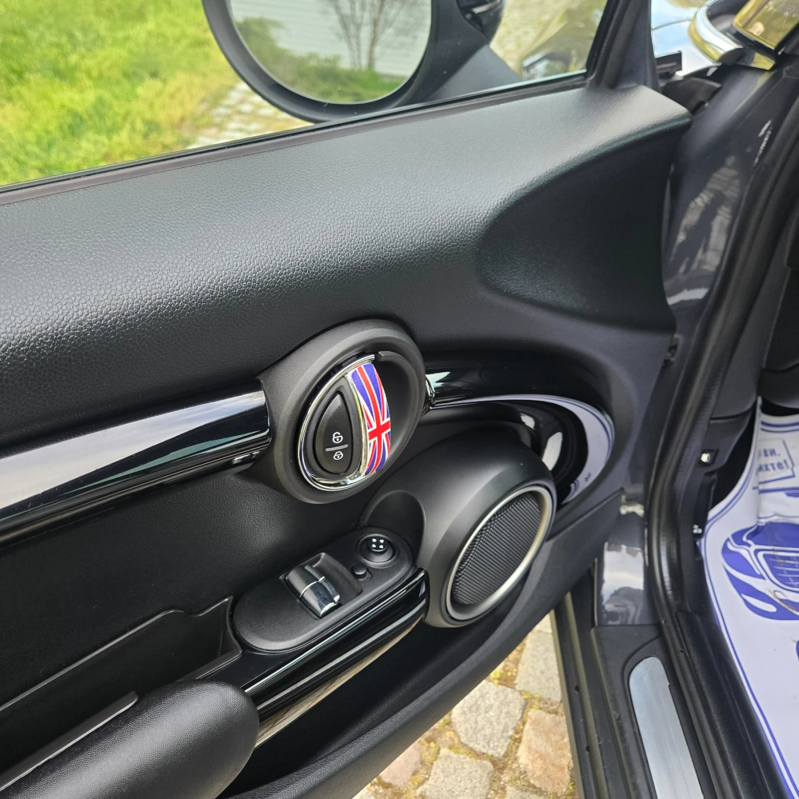 Mini Cooper s 2.0l Кожен салон FULL , снимка 16 - Автомобили и джипове - 54159651