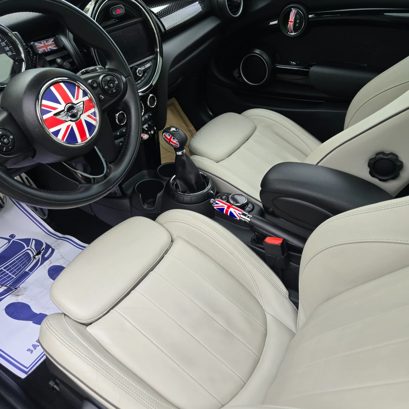 Mini Cooper s 2.0l Кожен салон FULL , снимка 14 - Автомобили и джипове - 54159651