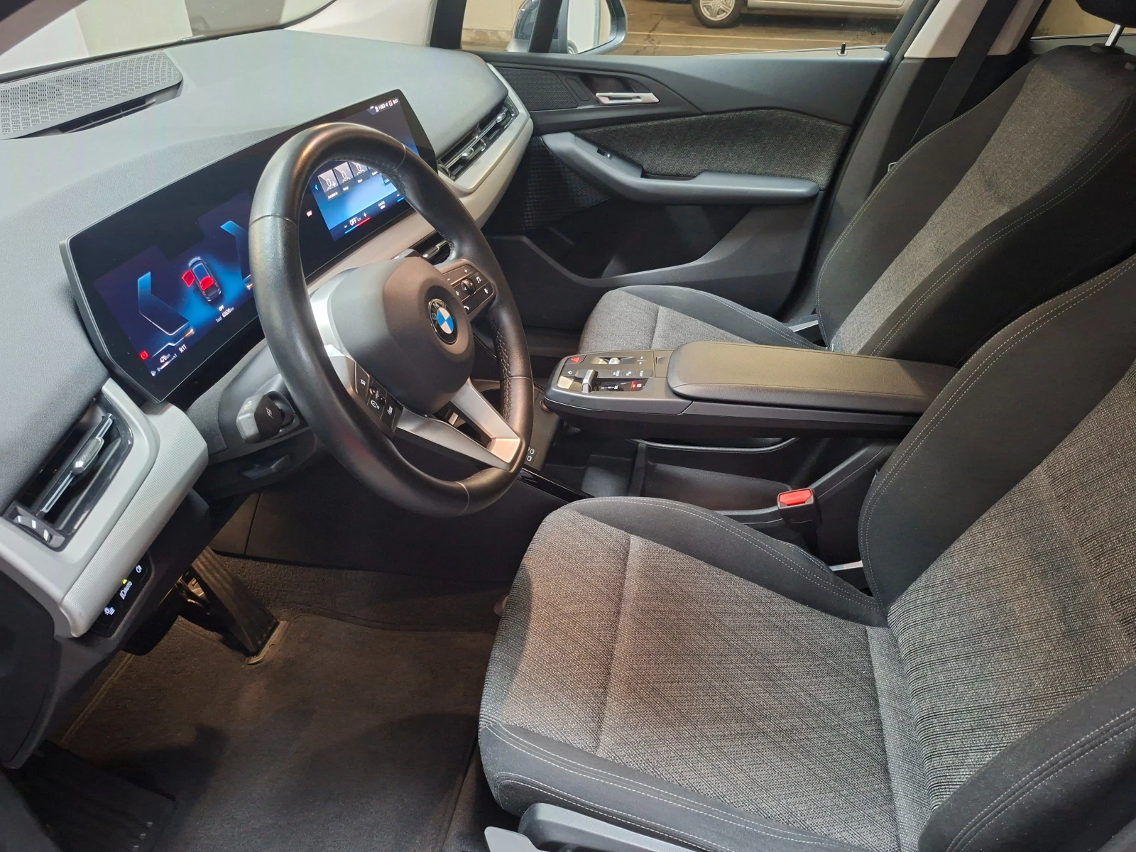 BMW 2 Active Tourer 218i, снимка 15 - Автомобили и джипове - 54214666