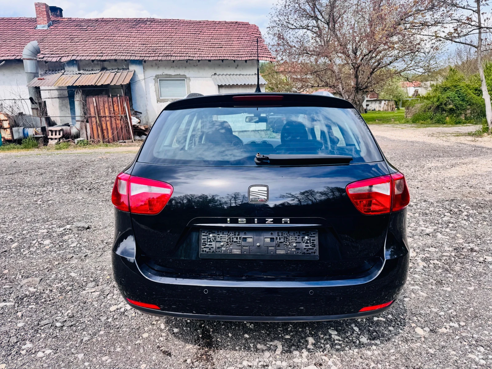 Seat Ibiza 1.4i* СтарияМотор* ТОП, снимка 8 - Автомобили и джипове - 54360011