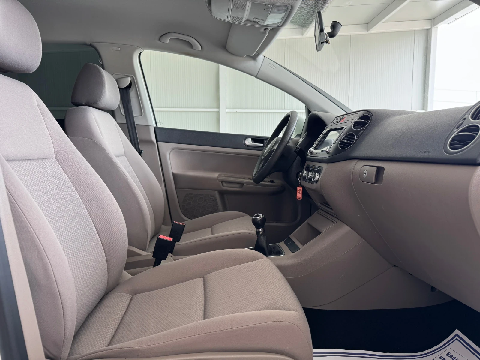 VW Golf Plus NAVI+ 1.6- 102к.с., снимка 9 - Автомобили и джипове - 54387467