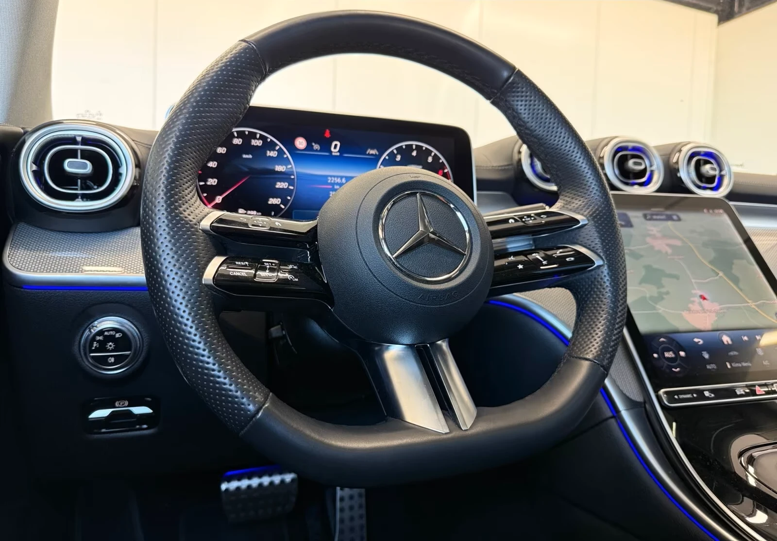 Mercedes-Benz CLE 450 AMG* 4M* COUPE* PANO* MEMORY* CAM* , снимка 9 - Автомобили и джипове - 54519500