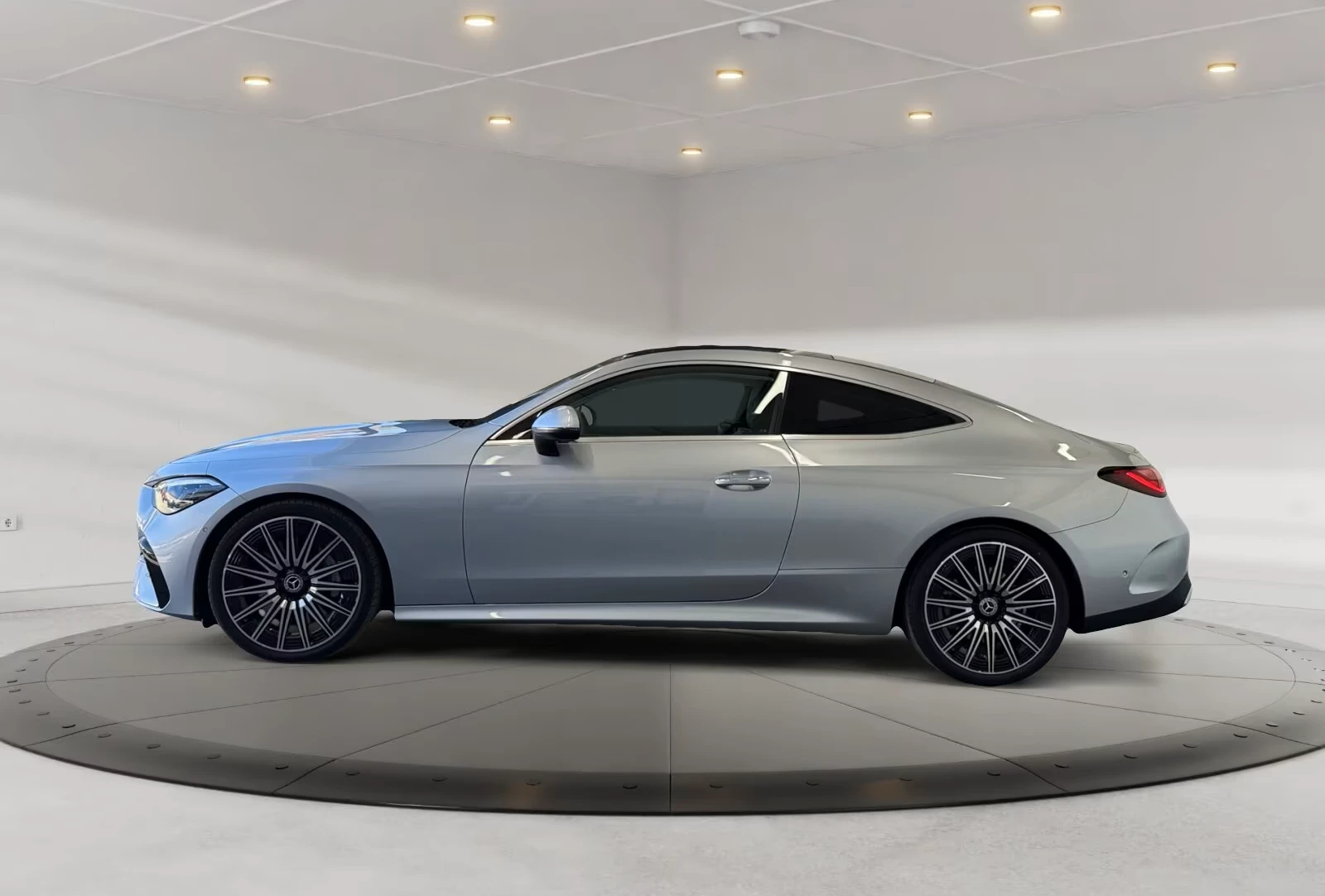 Mercedes-Benz CLE 450 AMG* 4M* COUPE* PANO* MEMORY* CAM* , снимка 6 - Автомобили и джипове - 54519500
