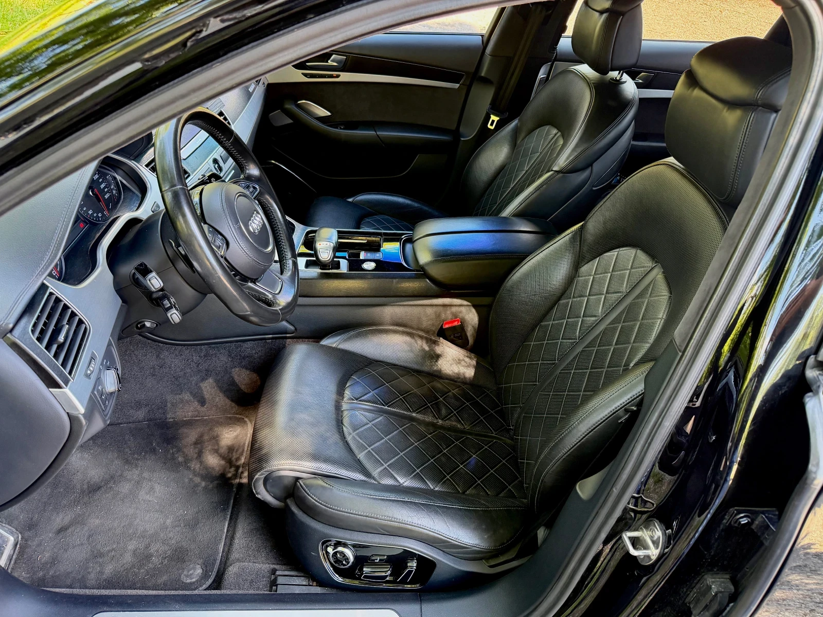 Audi A8 4.2TDI S8-pack, снимка 10 - Автомобили и джипове - 54565679