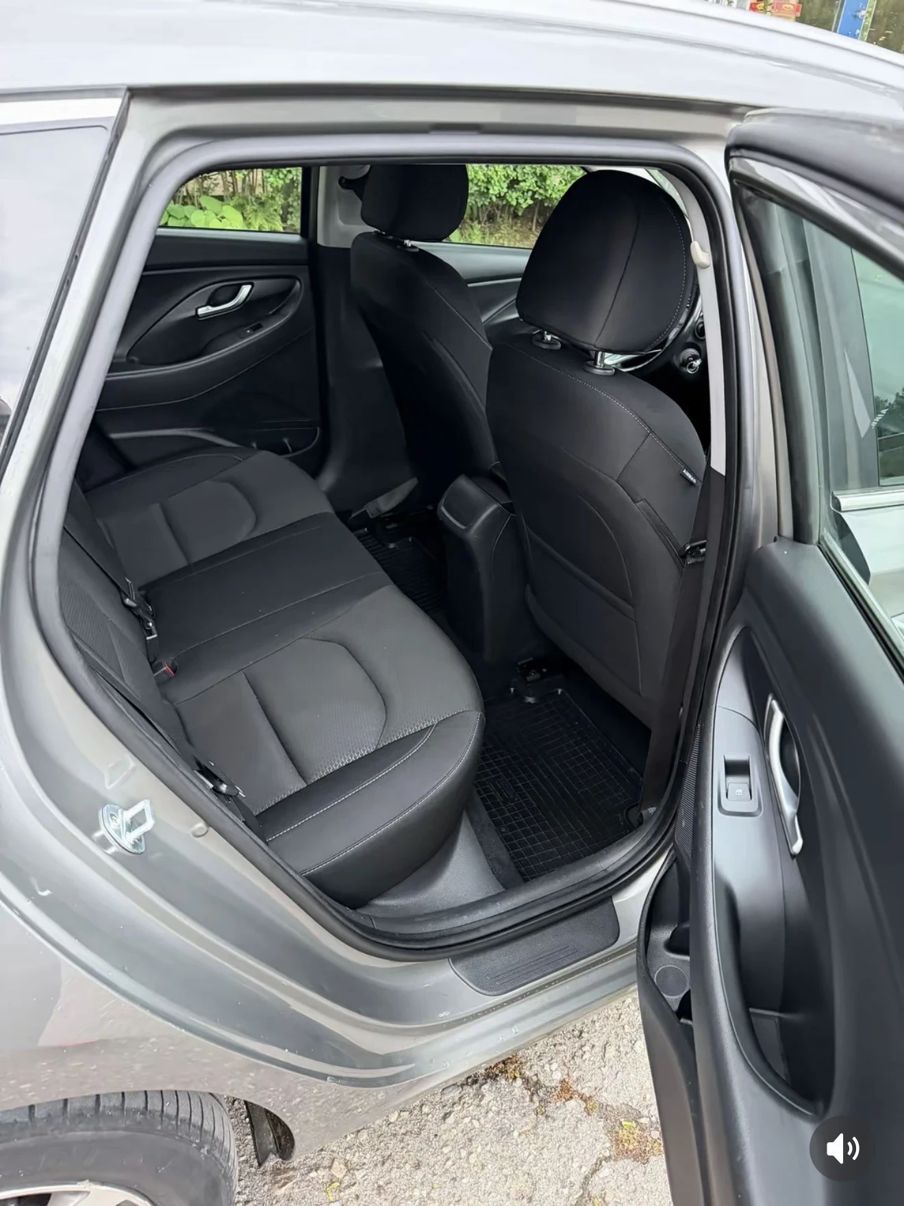 Hyundai I30 1.6 CRDI, снимка 10 - Автомобили и джипове - 54760990