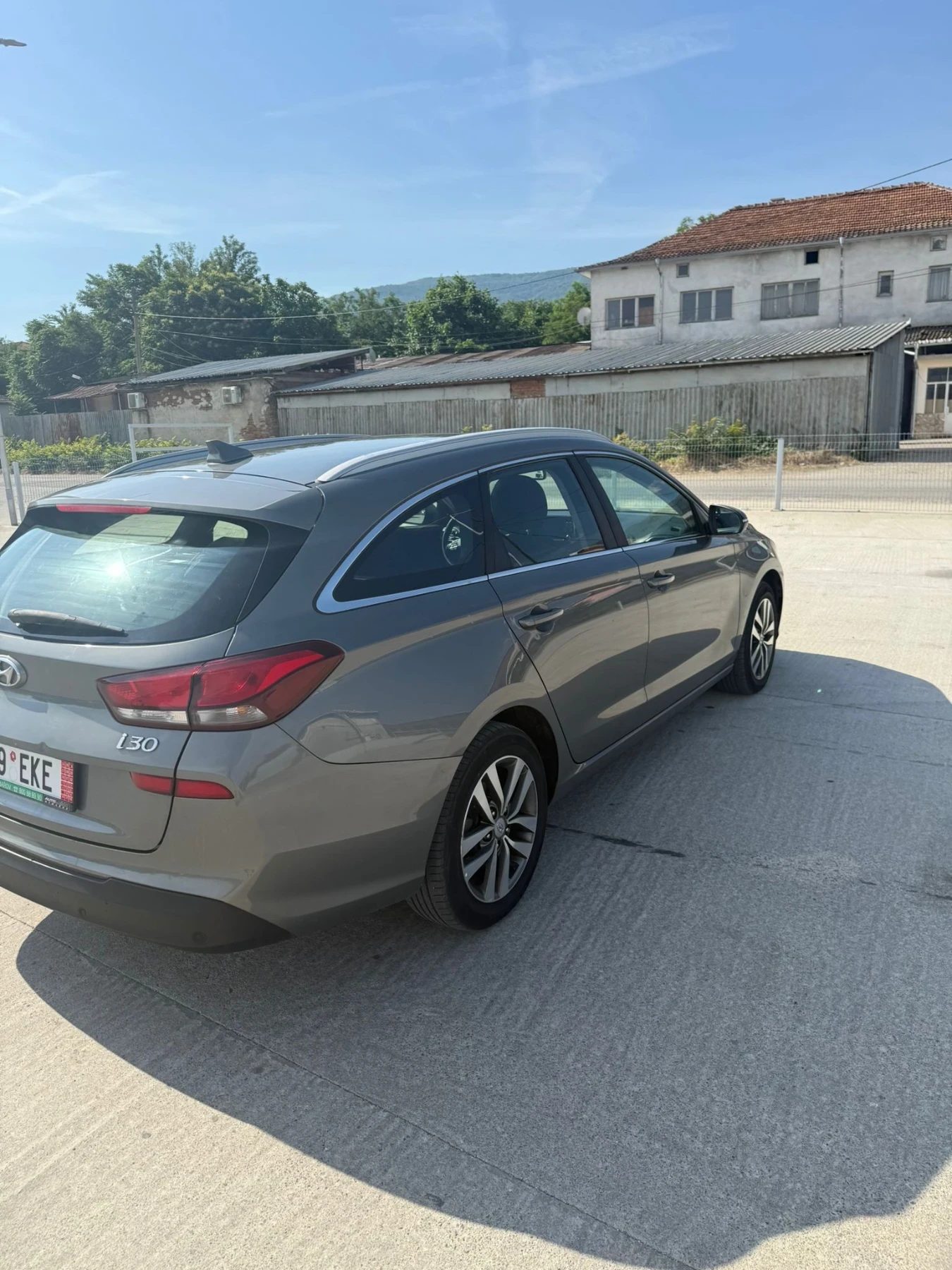 Hyundai I30 1.6 CRDI, снимка 4 - Автомобили и джипове - 54760990