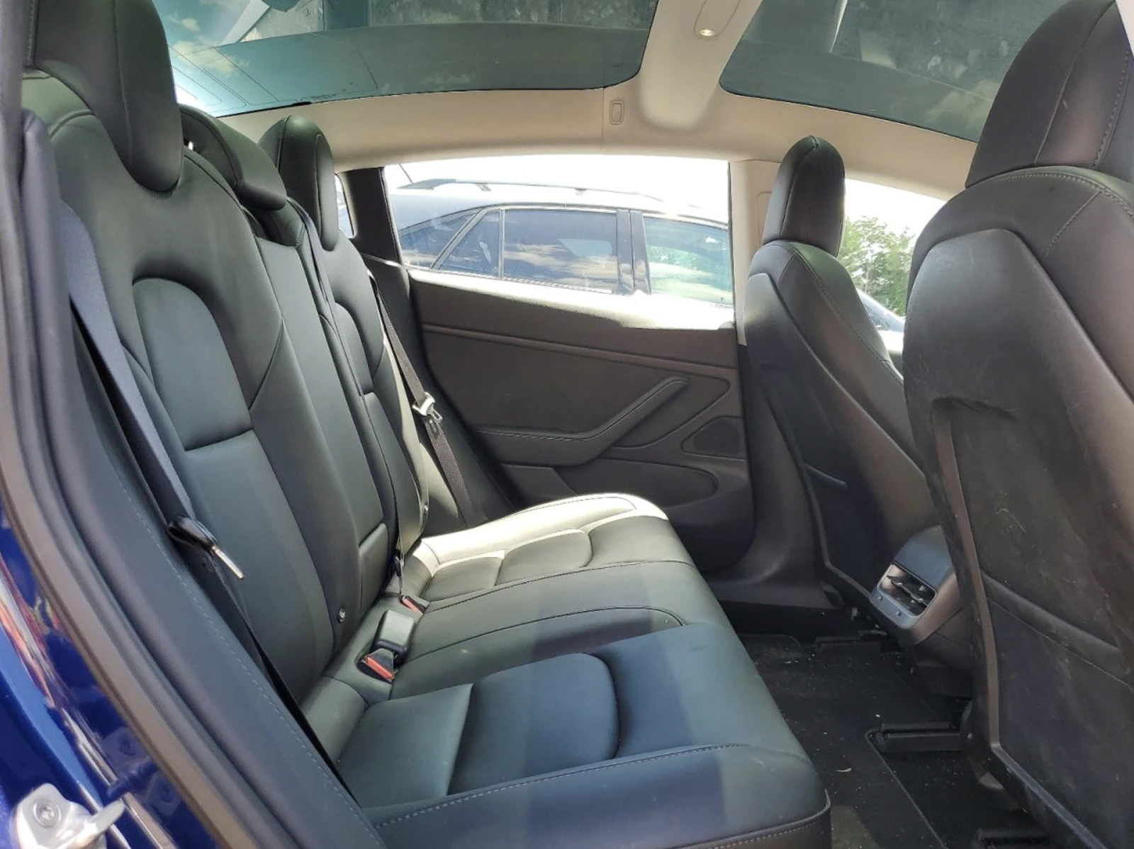 Tesla Model 3 Long Range / AWD / Дата на търг: 6.07.2026 , снимка 10 - Автомобили и джипове - 55103092