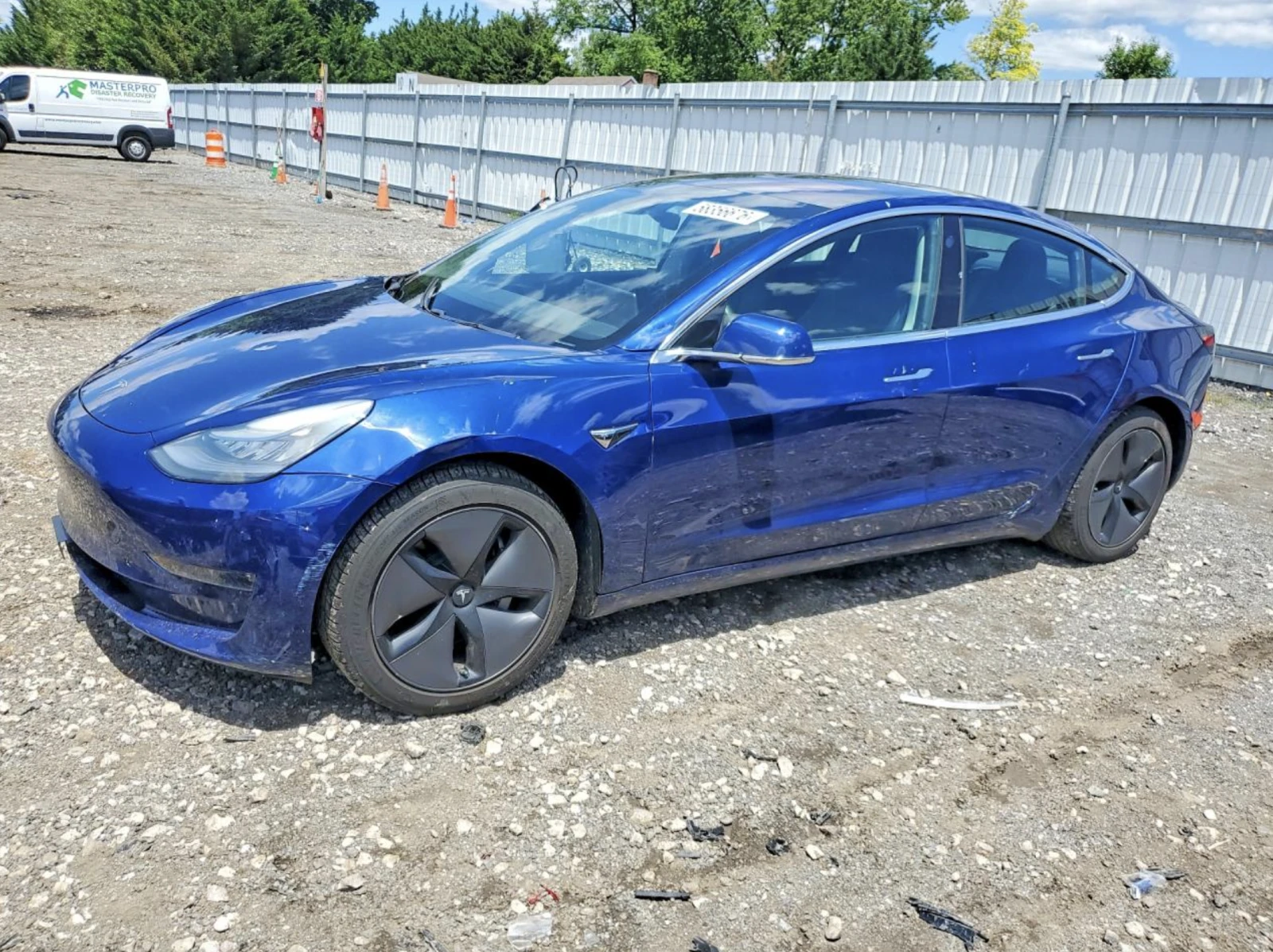 Tesla Model 3 Long Range / AWD / 6.07.2026 Дата на търг: