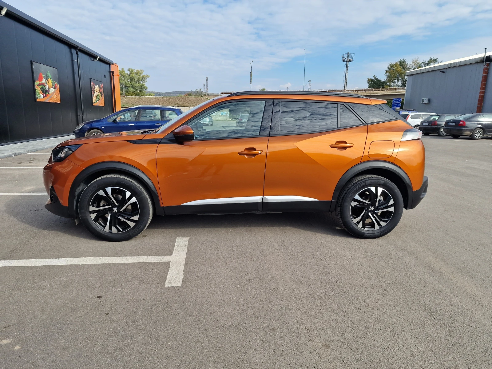 Peugeot 2008 allure, снимка 2 - Автомобили и джипове - 55104991