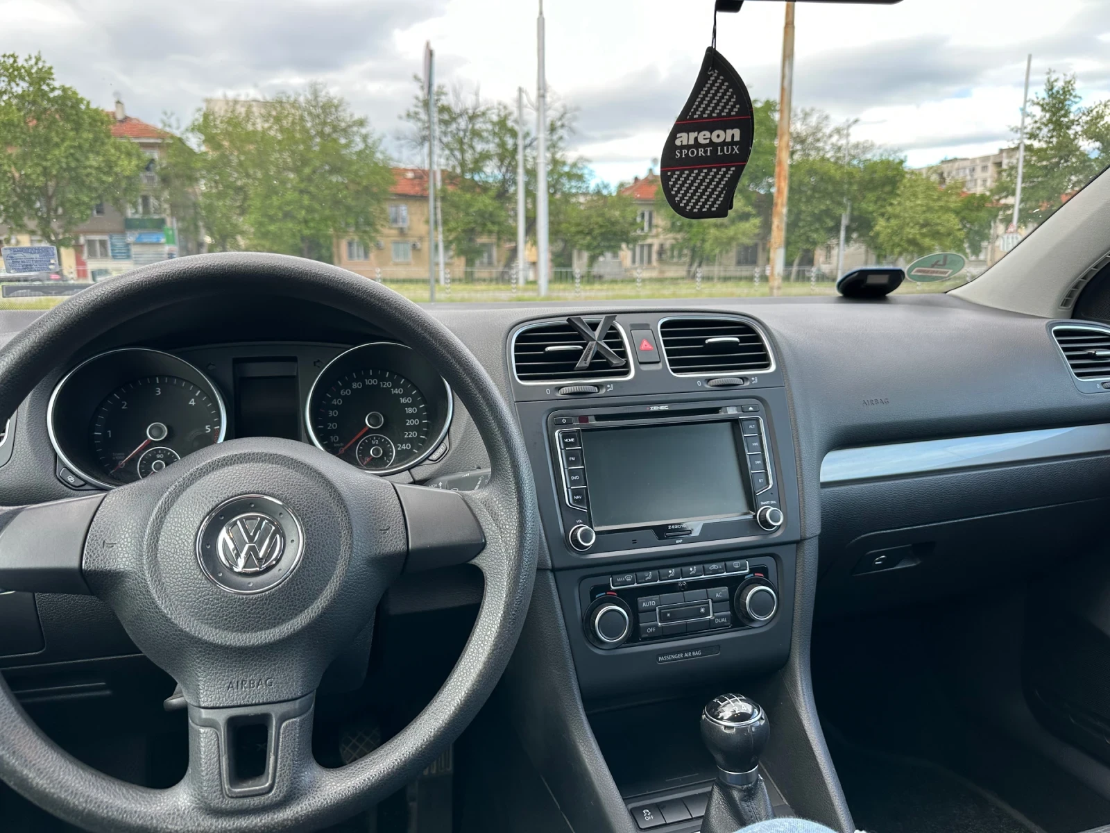 VW Golf Golf 6 1.6TDI, снимка 8 - Автомобили и джипове - 55225905