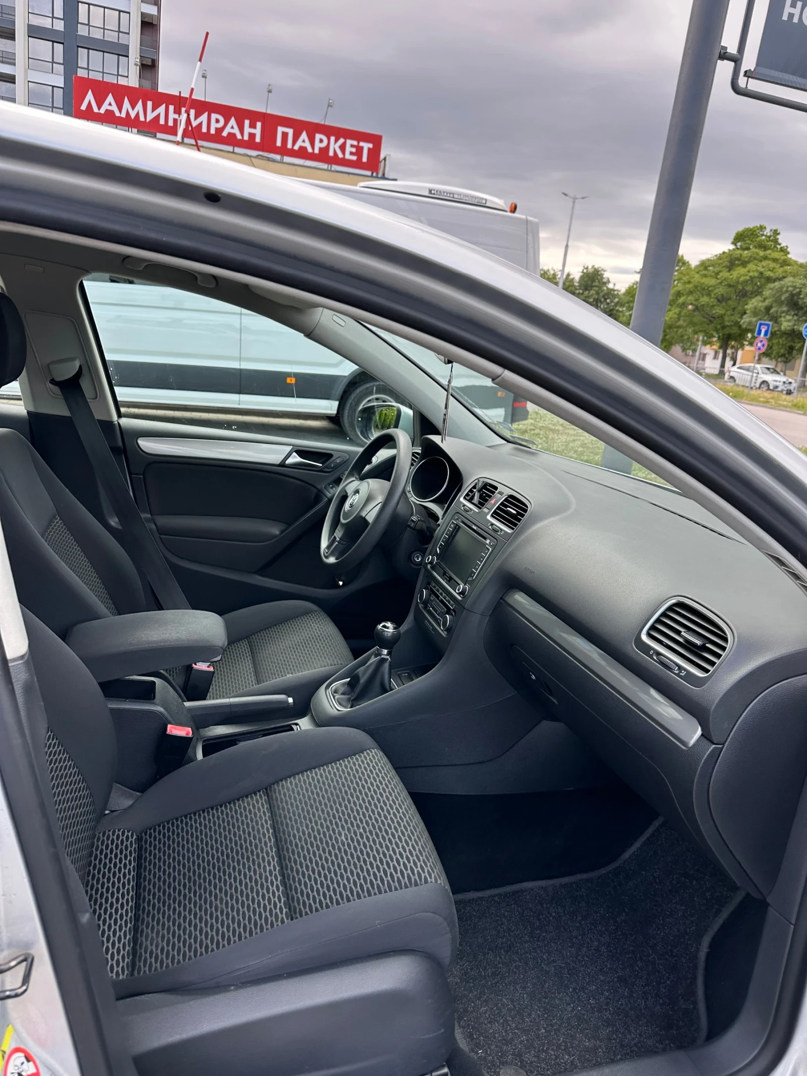 VW Golf Golf 6 1.6TDI, снимка 6 - Автомобили и джипове - 55225905