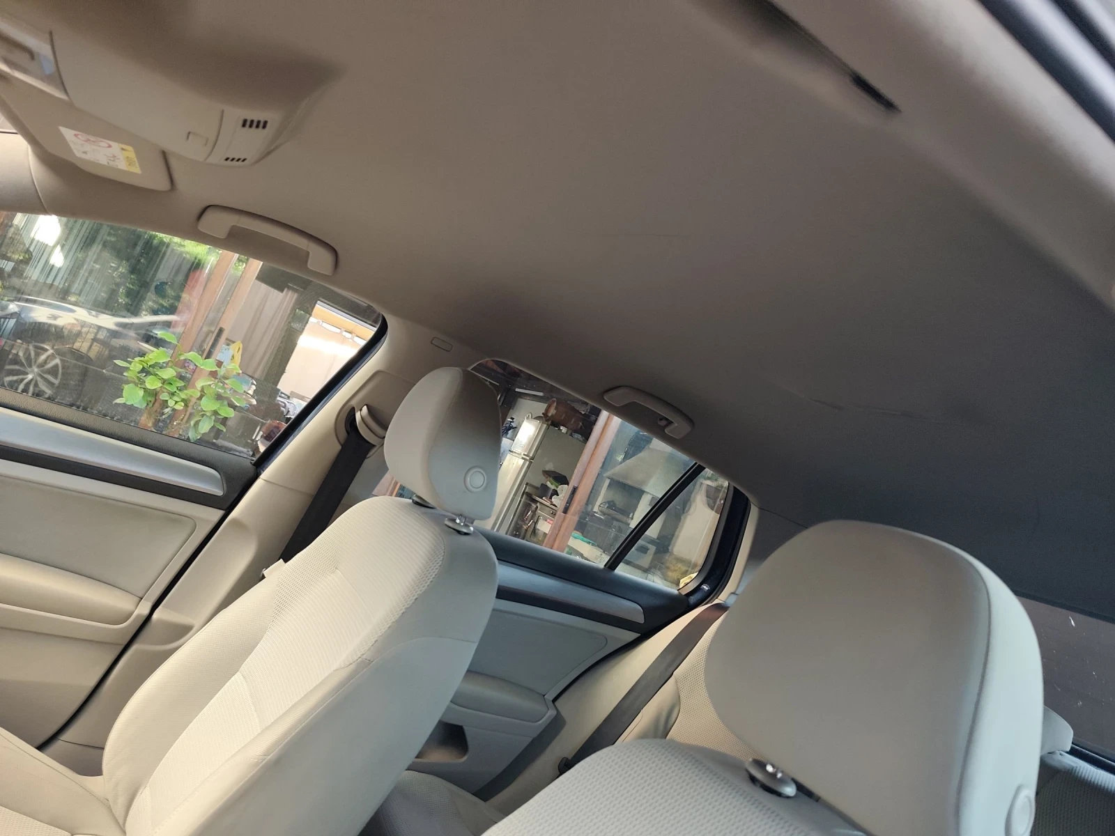 VW Golf 1.6 дизел , снимка 11 - Автомобили и джипове - 55236500