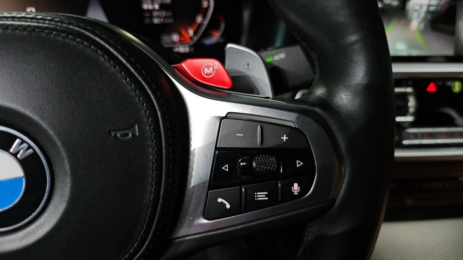 BMW 330 * M sport* HeadUp* Keyless* Navi, снимка 17 - Автомобили и джипове - 55244760