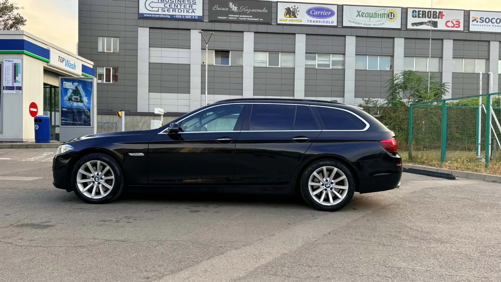 BMW 530 Х Drive, снимка 3 - Автомобили и джипове - 55355809