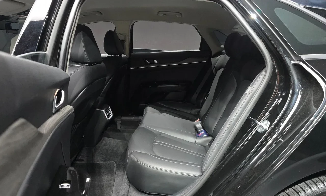 Kia K5 NOBLESSE| 360| 3 KEYS| ОБУХ| DISTRO| NO ACCIDENTS, снимка 8 - Автомобили и джипове - 55959793