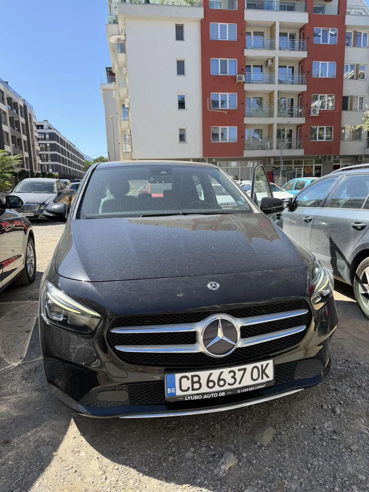 Mercedes-Benz B 180