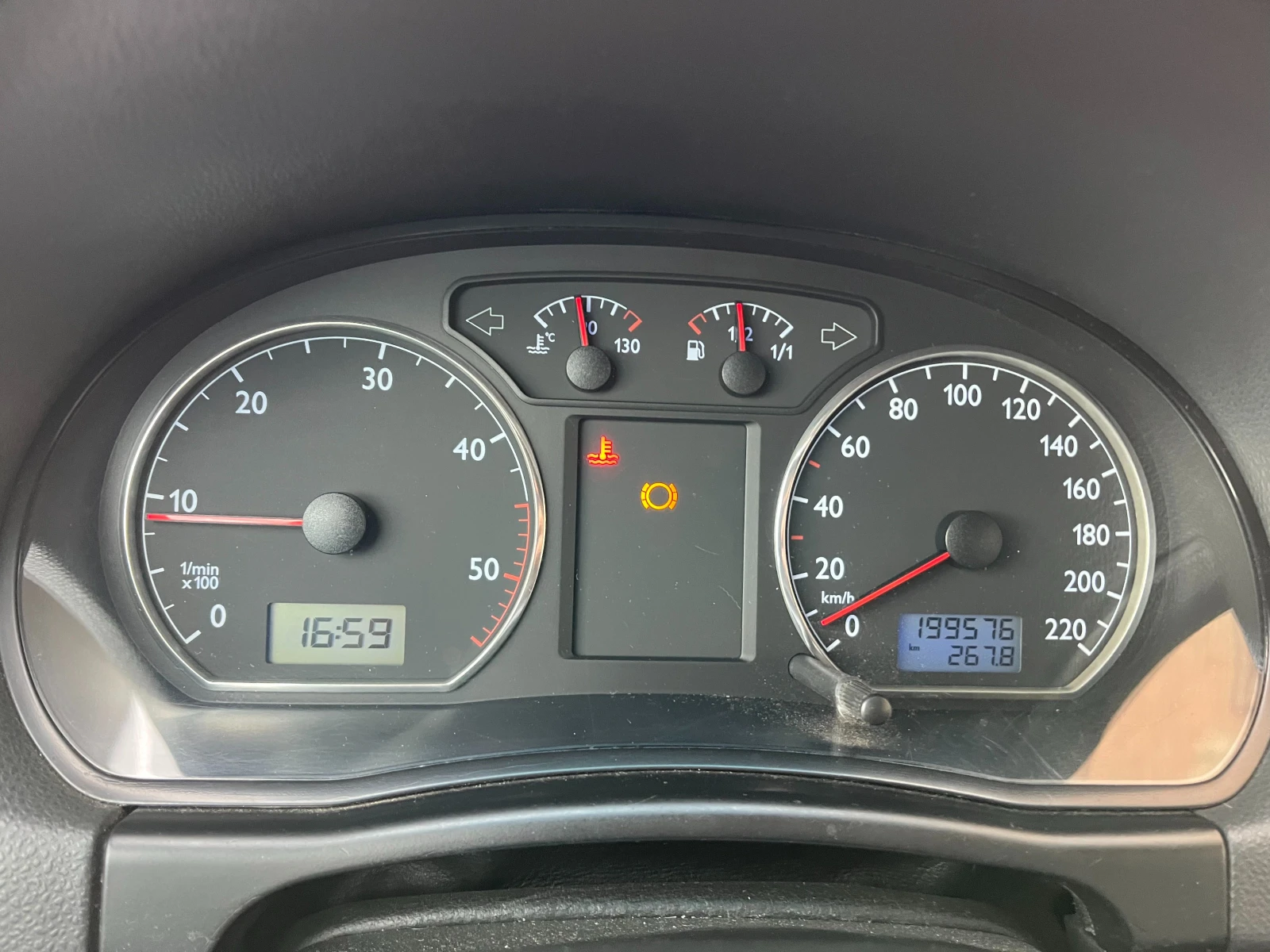 VW Polo, снимка 13 - Автомобили и джипове - 56329740