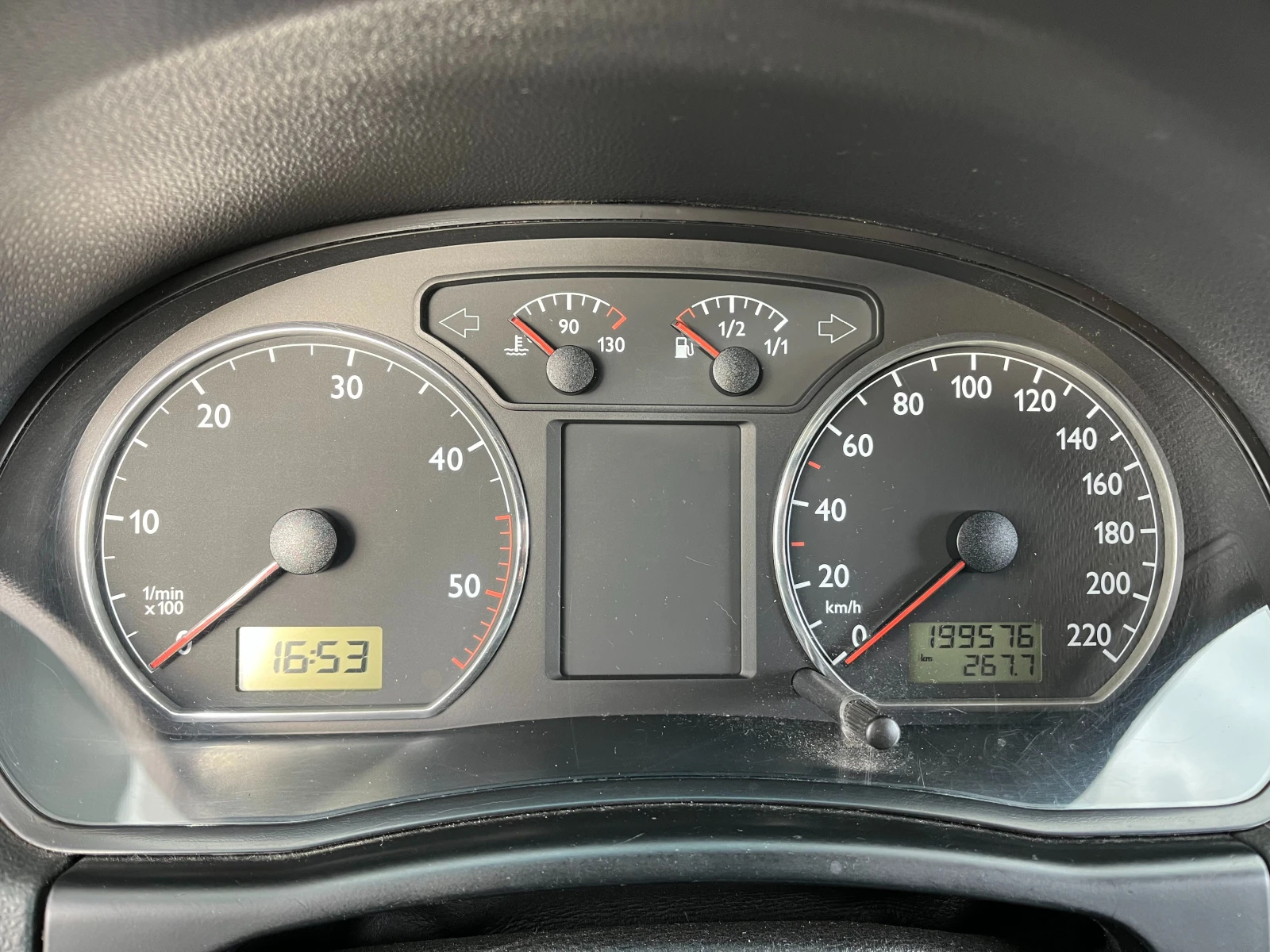 VW Polo, снимка 7 - Автомобили и джипове - 56329740