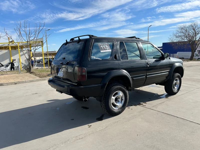 Nissan Pathfinder, снимка 4 - Автомобили и джипове - 49437689