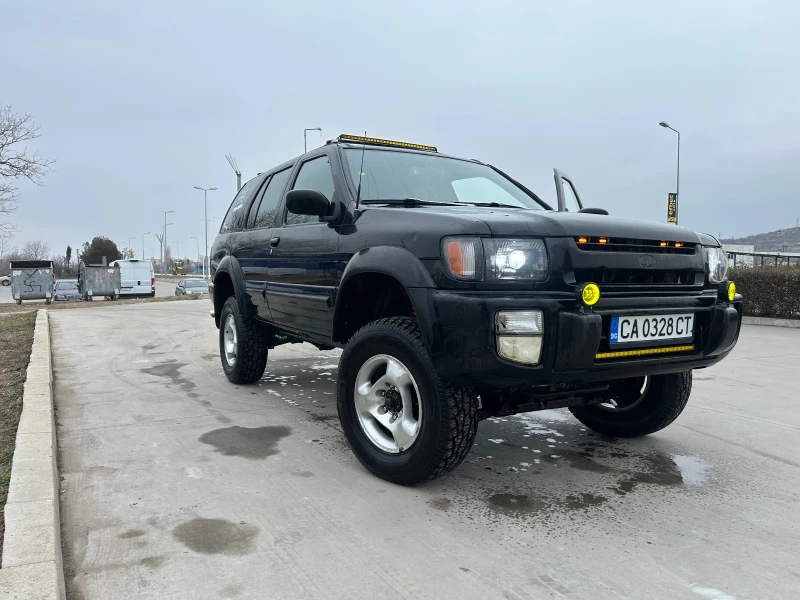 Nissan Pathfinder, снимка 2 - Автомобили и джипове - 49437689