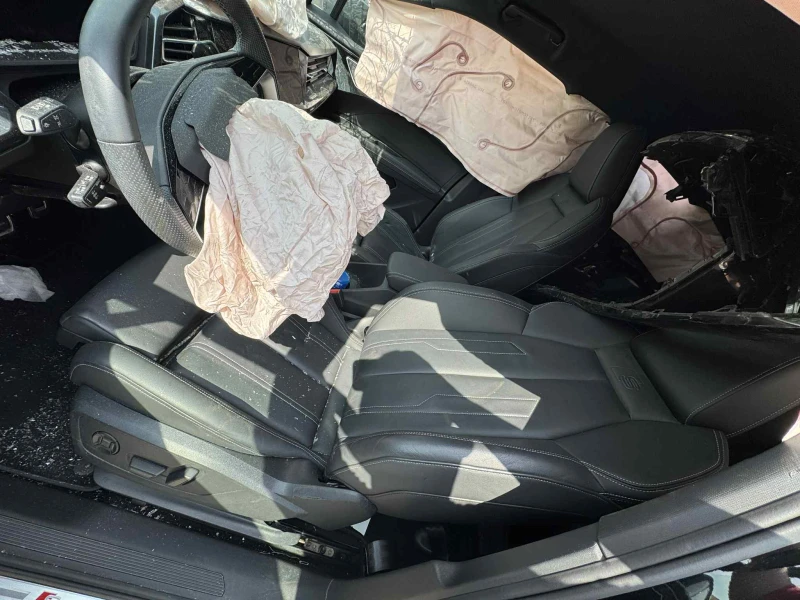 Audi Q4 ......, снимка 5 - Автомобили и джипове - 51186410