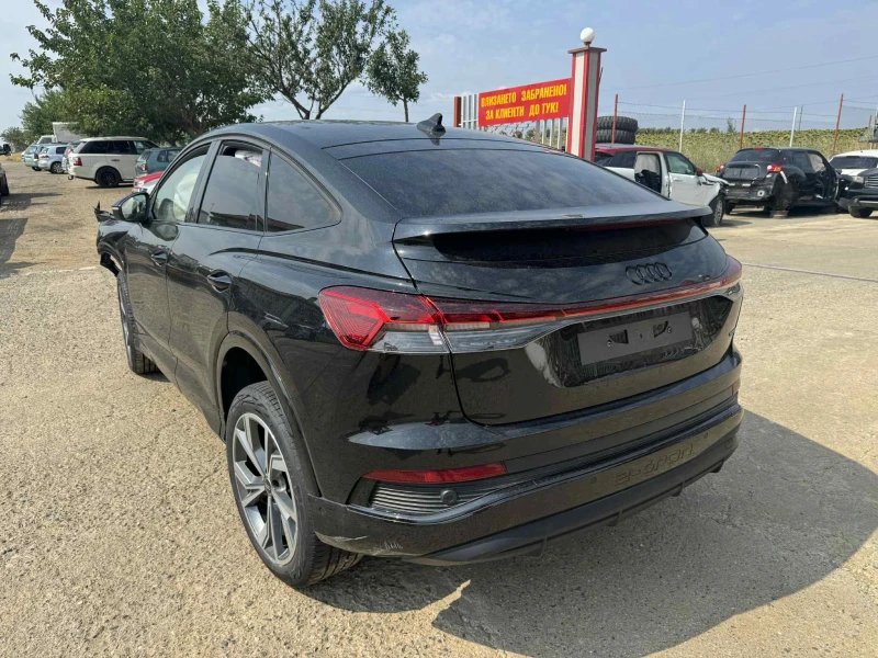 Audi Q4 ......, снимка 3 - Автомобили и джипове - 51186410