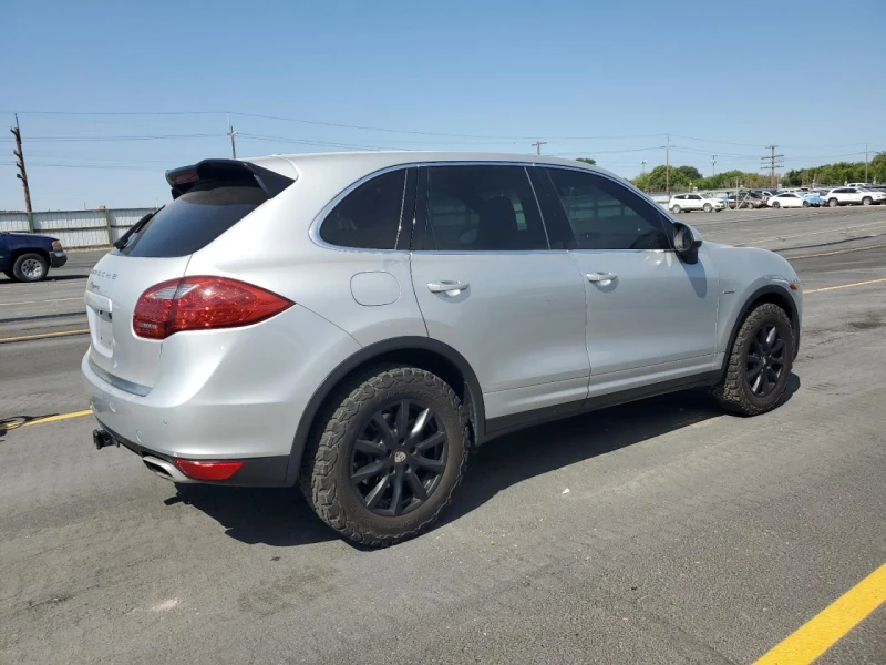 Porsche Cayenne, снимка 4 - Автомобили и джипове - 52554253