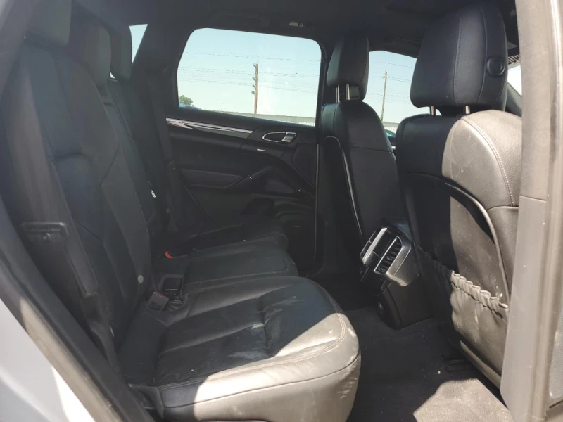 Porsche Cayenne, снимка 9 - Автомобили и джипове - 52554253