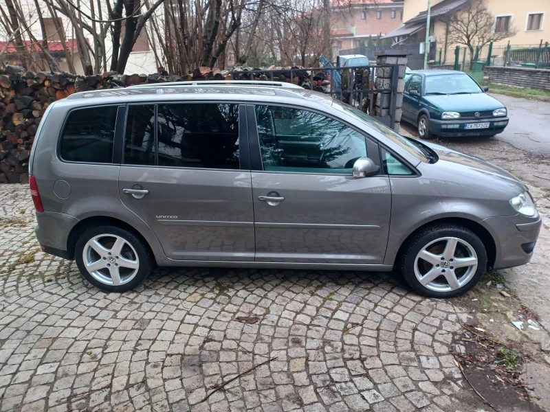 VW Touran 1.4 TSI 6 скорости, снимка 3 - Автомобили и джипове - 52586052