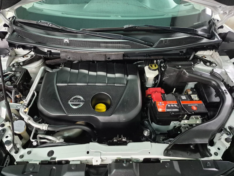 Nissan Qashqai 1.5  DCI, снимка 15 - Автомобили и джипове - 53458524