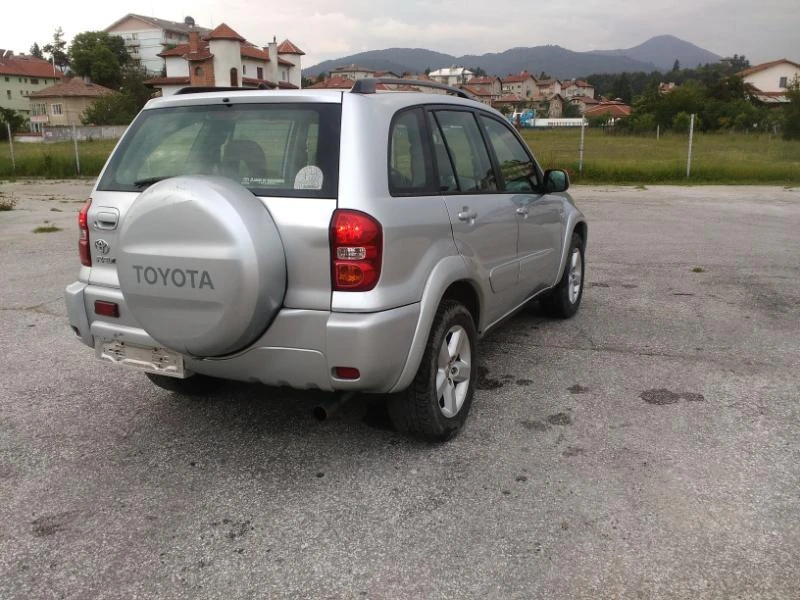 Toyota Rav4 2.0D4D/116k., снимка 3 - Автомобили и джипове - 47826939