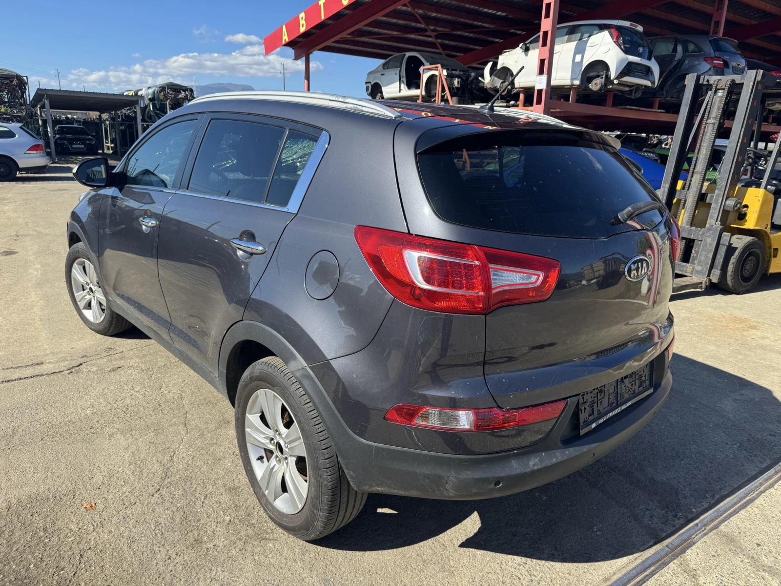 Kia Sportage 1.7 - изображение 2