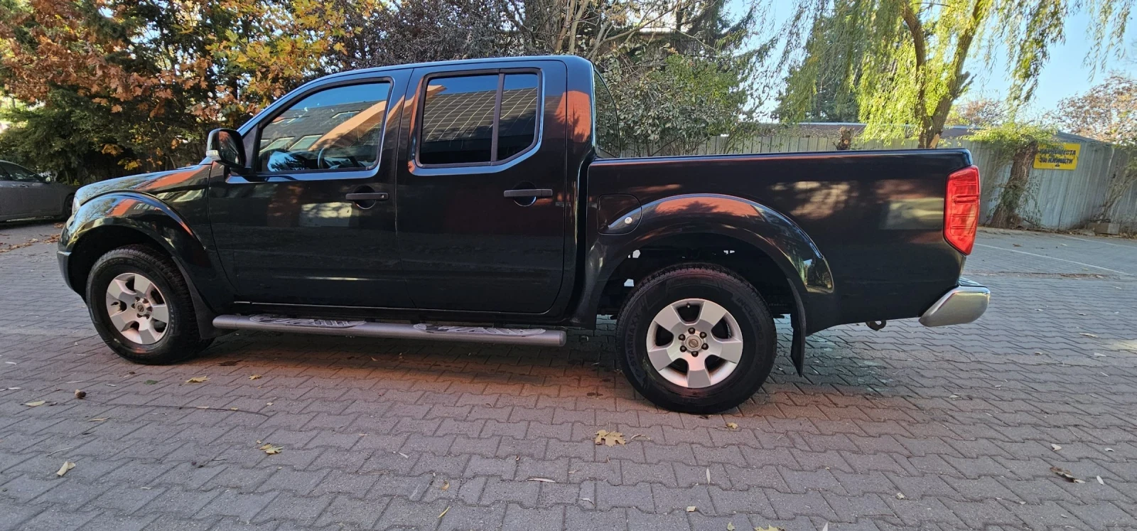 Nissan Navara DOUBLE CAB 4WD 2008 - изображение 5