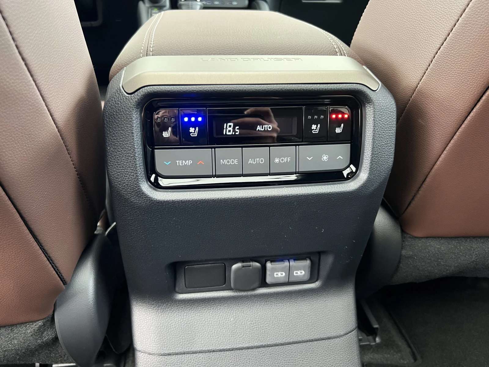 Toyota Land cruiser 250/2.8D-4D/LUXURY/7/JBL/HEADUP/PANO/ | Mobile.bg   15